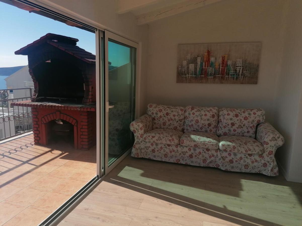 Divine View Apartment Donji Seget Exterior photo